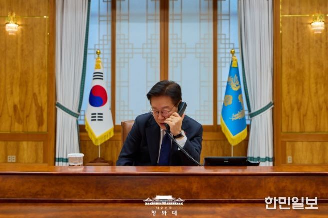 '또 럼' 베트남 당서기장 연임 축하 통화(청와대)