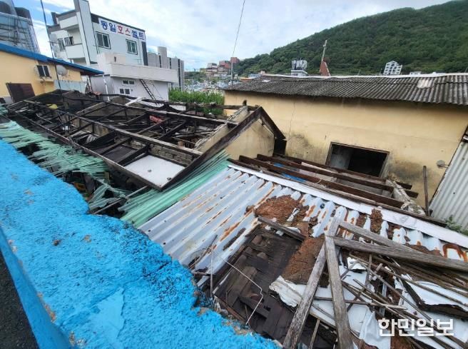 여수시가 인구감소와 고령화로 증가하는 빈집 문제에 대응하기 위해 빈집 철거지원 사업과 빈집 정비 등 경관개선사업을 본격 시행한다.