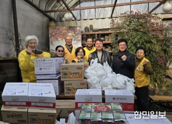 며칠간 우려낸 온기, 양평군 용문면 대한적십자봉사회 명절 꾸러미 40가구에 전달