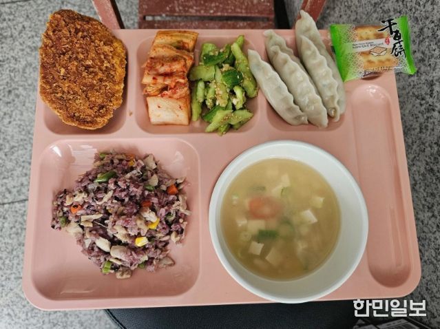 2월 11일 수원시청 구내식당에서 제공한 대만 가오슝시 대표음식