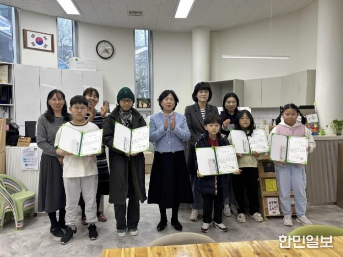 수원시 권선구 호매실동 새마을문고, ‘겨울방학 독서왕’ 시상식 개최