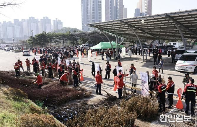 2025년 내나무 갖기 행사 사진