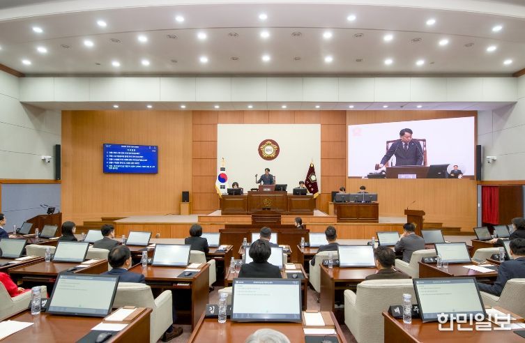 제328회 2차 본회의