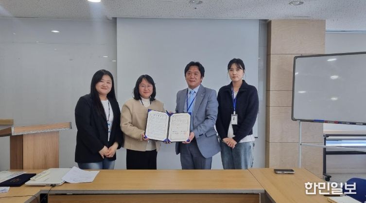 지역사회 연계사업 업무협약(MOU) 체결사진(여수시-순천척병원(병원장 신병욱))