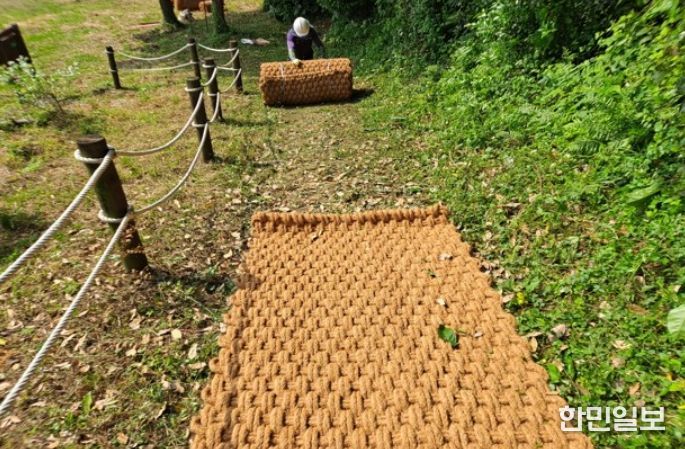 오름 탐방로 정비