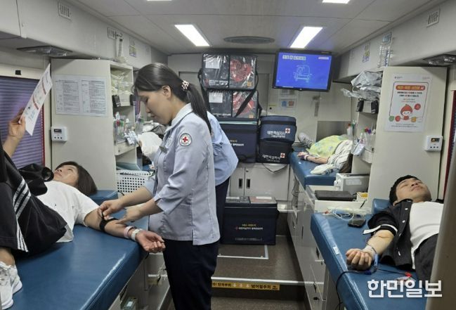 과천시, 시청에서 직원 참여 헌혈 행사 가져