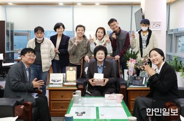 밀알복지관 의장님 쿠키 전달