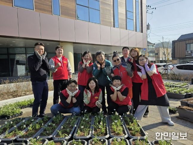 동두천시 송내동 주민자치위원회, 주민의 손으로 피워낸 '위대한 정원'