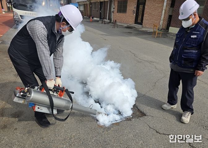 파주시, 시가지 하수구 해빙기 방역사업 추진