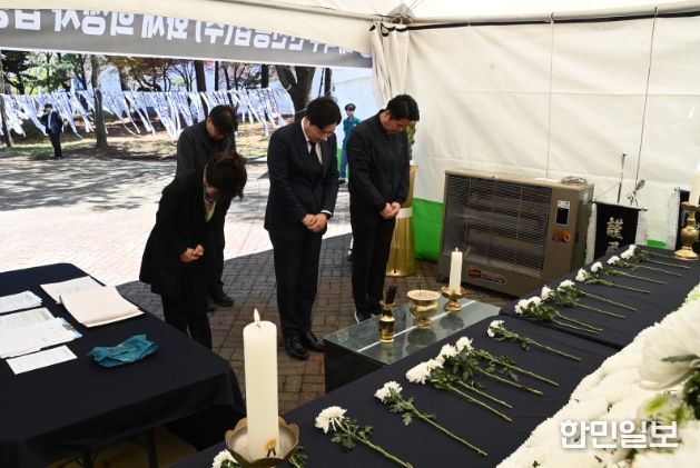 대덕구의회 문평동 화재 희생자 합동분향소 조문