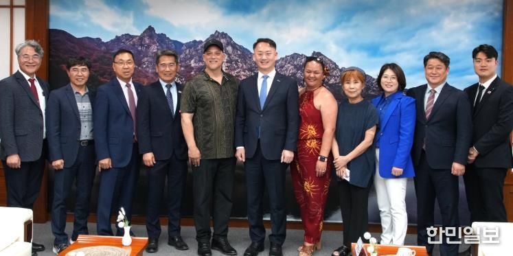 하와이 카운티 시장 등 순방단 면담 사진